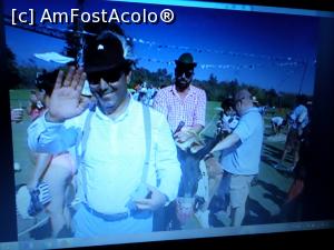 [P17] Oktoberfest - Managerul ne salută cu bucurie (imagine prinsă din înregistrarea noastră video)  » foto by Alina53
 - 
<span class="allrVoted glyphicon glyphicon-heart hidden" id="av1015752"></span>
<a class="m-l-10 hidden" id="sv1015752" onclick="voting_Foto_DelVot(,1015752,99)" role="button">șterge vot <span class="glyphicon glyphicon-remove"></span></a>
<a id="v91015752" class=" c-red"  onclick="voting_Foto_SetVot(1015752)" role="button"><span class="glyphicon glyphicon-heart-empty"></span> <b>LIKE</b> = Votează poza</a> <img class="hidden"  id="f1015752W9" src="/imagini/loader.gif" border="0" /><span class="AjErrMes hidden" id="e1015752ErM"></span>