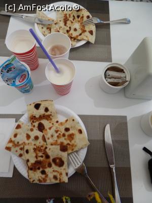[P45] Gozlemele mele preferate » foto by Alina53
 - 
<span class="allrVoted glyphicon glyphicon-heart hidden" id="av1015838"></span>
<a class="m-l-10 hidden" id="sv1015838" onclick="voting_Foto_DelVot(,1015838,99)" role="button">șterge vot <span class="glyphicon glyphicon-remove"></span></a>
<a id="v91015838" class=" c-red"  onclick="voting_Foto_SetVot(1015838)" role="button"><span class="glyphicon glyphicon-heart-empty"></span> <b>LIKE</b> = Votează poza</a> <img class="hidden"  id="f1015838W9" src="/imagini/loader.gif" border="0" /><span class="AjErrMes hidden" id="e1015838ErM"></span>