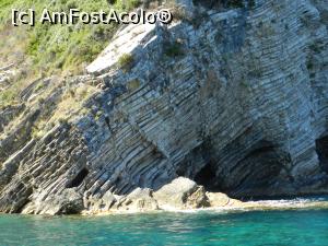 [P04] Paleokastrita, plimbare cu barca - toata faleza era asa » foto by Enki
 - 
<span class="allrVoted glyphicon glyphicon-heart hidden" id="av1112316"></span>
<a class="m-l-10 hidden" id="sv1112316" onclick="voting_Foto_DelVot(,1112316,993)" role="button">șterge vot <span class="glyphicon glyphicon-remove"></span></a>
<a id="v91112316" class=" c-red"  onclick="voting_Foto_SetVot(1112316)" role="button"><span class="glyphicon glyphicon-heart-empty"></span> <b>LIKE</b> = Votează poza</a> <img class="hidden"  id="f1112316W9" src="/imagini/loader.gif" border="0" /><span class="AjErrMes hidden" id="e1112316ErM"></span>