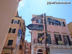 [P20] Corfu Town: Incotro?  » foto by Ammelie
 - 
<span class="allrVoted glyphicon glyphicon-heart hidden" id="av623594"></span>
<a class="m-l-10 hidden" id="sv623594" onclick="voting_Foto_DelVot(,623594,993)" role="button">șterge vot <span class="glyphicon glyphicon-remove"></span></a>
<a id="v9623594" class=" c-red"  onclick="voting_Foto_SetVot(623594)" role="button"><span class="glyphicon glyphicon-heart-empty"></span> <b>LIKE</b> = Votează poza</a> <img class="hidden"  id="f623594W9" src="/imagini/loader.gif" border="0" /><span class="AjErrMes hidden" id="e623594ErM"></span>