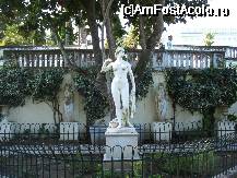 [P11] Achillio - curtea interioara, plina de statui din mitologia greaca » foto by danoradea
 - 
<span class="allrVoted glyphicon glyphicon-heart hidden" id="av26301"></span>
<a class="m-l-10 hidden" id="sv26301" onclick="voting_Foto_DelVot(,26301,993)" role="button">șterge vot <span class="glyphicon glyphicon-remove"></span></a>
<a id="v926301" class=" c-red"  onclick="voting_Foto_SetVot(26301)" role="button"><span class="glyphicon glyphicon-heart-empty"></span> <b>LIKE</b> = Votează poza</a> <img class="hidden"  id="f26301W9" src="/imagini/loader.gif" border="0" /><span class="AjErrMes hidden" id="e26301ErM"></span>