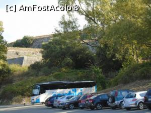 [P16] Parcarea noastră din Corfu Town; în fundal zidurile Fortului Nou » foto by Carmen Ion
 - 
<span class="allrVoted glyphicon glyphicon-heart hidden" id="av1026384"></span>
<a class="m-l-10 hidden" id="sv1026384" onclick="voting_Foto_DelVot(,1026384,993)" role="button">șterge vot <span class="glyphicon glyphicon-remove"></span></a>
<a id="v91026384" class=" c-red"  onclick="voting_Foto_SetVot(1026384)" role="button"><span class="glyphicon glyphicon-heart-empty"></span> <b>LIKE</b> = Votează poza</a> <img class="hidden"  id="f1026384W9" src="/imagini/loader.gif" border="0" /><span class="AjErrMes hidden" id="e1026384ErM"></span>