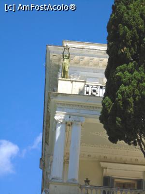 [P43] Palatul Achilleion - detalii exterioare » foto by Carmen Ion
 - 
<span class="allrVoted glyphicon glyphicon-heart hidden" id="av1026411"></span>
<a class="m-l-10 hidden" id="sv1026411" onclick="voting_Foto_DelVot(,1026411,993)" role="button">șterge vot <span class="glyphicon glyphicon-remove"></span></a>
<a id="v91026411" class=" c-red"  onclick="voting_Foto_SetVot(1026411)" role="button"><span class="glyphicon glyphicon-heart-empty"></span> <b>LIKE</b> = Votează poza</a> <img class="hidden"  id="f1026411W9" src="/imagini/loader.gif" border="0" /><span class="AjErrMes hidden" id="e1026411ErM"></span>