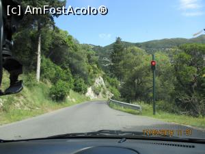 [P19] Cap coloana la stop, la plecare de la manastire.  » foto by elviramvio
 - 
<span class="allrVoted glyphicon glyphicon-heart hidden" id="av806899"></span>
<a class="m-l-10 hidden" id="sv806899" onclick="voting_Foto_DelVot(,806899,993)" role="button">șterge vot <span class="glyphicon glyphicon-remove"></span></a>
<a id="v9806899" class=" c-red"  onclick="voting_Foto_SetVot(806899)" role="button"><span class="glyphicon glyphicon-heart-empty"></span> <b>LIKE</b> = Votează poza</a> <img class="hidden"  id="f806899W9" src="/imagini/loader.gif" border="0" /><span class="AjErrMes hidden" id="e806899ErM"></span>