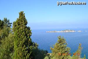 [P207] 7a) peisaj vazut la intrare in Afionas » foto by adryana
 - 
<span class="allrVoted glyphicon glyphicon-heart hidden" id="av672043"></span>
<a class="m-l-10 hidden" id="sv672043" onclick="voting_Foto_DelVot(,672043,993)" role="button">șterge vot <span class="glyphicon glyphicon-remove"></span></a>
<a id="v9672043" class=" c-red"  onclick="voting_Foto_SetVot(672043)" role="button"><span class="glyphicon glyphicon-heart-empty"></span> <b>LIKE</b> = Votează poza</a> <img class="hidden"  id="f672043W9" src="/imagini/loader.gif" border="0" /><span class="AjErrMes hidden" id="e672043ErM"></span>