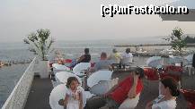 [P08] Terasa de la receptie cu vedere spre mare » foto by tempesta55
 - 
<span class="allrVoted glyphicon glyphicon-heart hidden" id="av95490"></span>
<a class="m-l-10 hidden" id="sv95490" onclick="voting_Foto_DelVot(,95490,994)" role="button">șterge vot <span class="glyphicon glyphicon-remove"></span></a>
<a id="v995490" class=" c-red"  onclick="voting_Foto_SetVot(95490)" role="button"><span class="glyphicon glyphicon-heart-empty"></span> <b>LIKE</b> = Votează poza</a> <img class="hidden"  id="f95490W9" src="/imagini/loader.gif" border="0" /><span class="AjErrMes hidden" id="e95490ErM"></span>