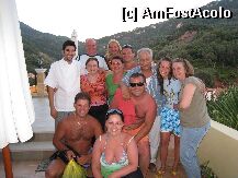 [P6x] Noi si proprietarii hotelului Alonakia » foto by bodea_ramona*
 - 
<span class="allrVoted glyphicon glyphicon-heart hidden" id="av2473"></span>
<a class="m-l-10 hidden" id="sv2473" onclick="voting_Foto_DelVot(,2473,996)" role="button">șterge vot <span class="glyphicon glyphicon-remove"></span></a>
<a id="v92473" class=" c-red"  onclick="voting_Foto_SetVot(2473)" role="button"><span class="glyphicon glyphicon-heart-empty"></span> <b>LIKE</b> = Votează poza</a> <img class="hidden"  id="f2473W9" src="/imagini/loader.gif" border="0" /><span class="AjErrMes hidden" id="e2473ErM"></span>