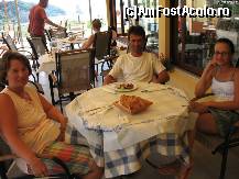 [P04] la masa de pranz pe terasa » foto by dpavel
 - 
<span class="allrVoted glyphicon glyphicon-heart hidden" id="av204006"></span>
<a class="m-l-10 hidden" id="sv204006" onclick="voting_Foto_DelVot(,204006,996)" role="button">șterge vot <span class="glyphicon glyphicon-remove"></span></a>
<a id="v9204006" class=" c-red"  onclick="voting_Foto_SetVot(204006)" role="button"><span class="glyphicon glyphicon-heart-empty"></span> <b>LIKE</b> = Votează poza</a> <img class="hidden"  id="f204006W9" src="/imagini/loader.gif" border="0" /><span class="AjErrMes hidden" id="e204006ErM"></span>