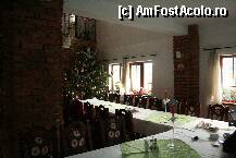 [P05] Restaurantul de la parterul complexului. De fapt in fotografie se vede abia o treime din el » foto by santana*
 - 
<span class="allrVoted glyphicon glyphicon-heart hidden" id="av181267"></span>
<a class="m-l-10 hidden" id="sv181267" onclick="voting_Foto_DelVot(,181267,1000)" role="button">șterge vot <span class="glyphicon glyphicon-remove"></span></a>
<a id="v9181267" class=" c-red"  onclick="voting_Foto_SetVot(181267)" role="button"><span class="glyphicon glyphicon-heart-empty"></span> <b>LIKE</b> = Votează poza</a> <img class="hidden"  id="f181267W9" src="/imagini/loader.gif" border="0" /><span class="AjErrMes hidden" id="e181267ErM"></span>