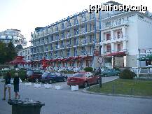 [P02] Hotelul, văzut dinspre plaja; deşi mai era o zi pana la închiderea oficiala, piscina era deja golita... » foto by Dragoș_MD
 - 
<span class="allrVoted glyphicon glyphicon-heart hidden" id="av131952"></span>
<a class="m-l-10 hidden" id="sv131952" onclick="voting_Foto_DelVot(,131952,1003)" role="button">șterge vot <span class="glyphicon glyphicon-remove"></span></a>
<a id="v9131952" class=" c-red"  onclick="voting_Foto_SetVot(131952)" role="button"><span class="glyphicon glyphicon-heart-empty"></span> <b>LIKE</b> = Votează poza</a> <img class="hidden"  id="f131952W9" src="/imagini/loader.gif" border="0" /><span class="AjErrMes hidden" id="e131952ErM"></span>
