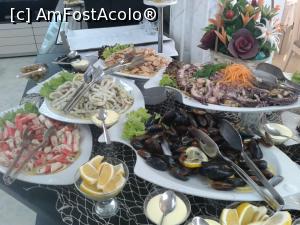 [P02] Bufet pește în seara cinei de gală » foto by Daniela.t
 - 
<span class="allrVoted glyphicon glyphicon-heart hidden" id="av978219"></span>
<a class="m-l-10 hidden" id="sv978219" onclick="voting_Foto_DelVot(,978219,1003)" role="button">șterge vot <span class="glyphicon glyphicon-remove"></span></a>
<a id="v9978219" class=" c-red"  onclick="voting_Foto_SetVot(978219)" role="button"><span class="glyphicon glyphicon-heart-empty"></span> <b>LIKE</b> = Votează poza</a> <img class="hidden"  id="f978219W9" src="/imagini/loader.gif" border="0" /><span class="AjErrMes hidden" id="e978219ErM"></span>