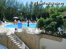 [P01] Asta e piscina si putin mai in spate eun micloc de joaca » foto by hakkoo
 - 
<span class="allrVoted glyphicon glyphicon-heart hidden" id="av327478"></span>
<a class="m-l-10 hidden" id="sv327478" onclick="voting_Foto_DelVot(,327478,1016)" role="button">șterge vot <span class="glyphicon glyphicon-remove"></span></a>
<a id="v9327478" class=" c-red"  onclick="voting_Foto_SetVot(327478)" role="button"><span class="glyphicon glyphicon-heart-empty"></span> <b>LIKE</b> = Votează poza</a> <img class="hidden"  id="f327478W9" src="/imagini/loader.gif" border="0" /><span class="AjErrMes hidden" id="e327478ErM"></span>
