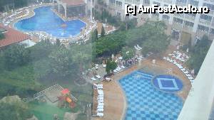 [P13] Hotelul si piscinele vazute de la etajul 7 » foto by mihaela72
 - 
<span class="allrVoted glyphicon glyphicon-heart hidden" id="av435555"></span>
<a class="m-l-10 hidden" id="sv435555" onclick="voting_Foto_DelVot(,435555,1020)" role="button">șterge vot <span class="glyphicon glyphicon-remove"></span></a>
<a id="v9435555" class=" c-red"  onclick="voting_Foto_SetVot(435555)" role="button"><span class="glyphicon glyphicon-heart-empty"></span> <b>LIKE</b> = Votează poza</a> <img class="hidden"  id="f435555W9" src="/imagini/loader.gif" border="0" /><span class="AjErrMes hidden" id="e435555ErM"></span>