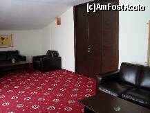 [P14] livingul apartamentului, iar usa care se vede duce la un alt dormitor, de fapt o alta camera dubla cu intrare separata » foto by commandorsteel*
 - 
<span class="allrVoted glyphicon glyphicon-heart hidden" id="av167676"></span>
<a class="m-l-10 hidden" id="sv167676" onclick="voting_Foto_DelVot(,167676,1030)" role="button">șterge vot <span class="glyphicon glyphicon-remove"></span></a>
<a id="v9167676" class=" c-red"  onclick="voting_Foto_SetVot(167676)" role="button"><span class="glyphicon glyphicon-heart-empty"></span> <b>LIKE</b> = Votează poza</a> <img class="hidden"  id="f167676W9" src="/imagini/loader.gif" border="0" /><span class="AjErrMes hidden" id="e167676ErM"></span>