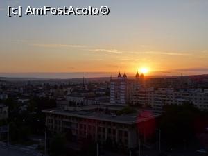 [P07] Apus de soare peste Iași. » foto by tata123 🔱
 - 
<span class="allrVoted glyphicon glyphicon-heart hidden" id="av1237924"></span>
<a class="m-l-10 hidden" id="sv1237924" onclick="voting_Foto_DelVot(,1237924,1037)" role="button">șterge vot <span class="glyphicon glyphicon-remove"></span></a>
<a id="v91237924" class=" c-red"  onclick="voting_Foto_SetVot(1237924)" role="button"><span class="glyphicon glyphicon-heart-empty"></span> <b>LIKE</b> = Votează poza</a> <img class="hidden"  id="f1237924W9" src="/imagini/loader.gif" border="0" /><span class="AjErrMes hidden" id="e1237924ErM"></span>