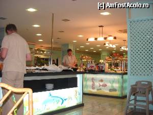 [P06] Restaurantul si mesele cu mancare » foto by cryss27
 - 
<span class="allrVoted glyphicon glyphicon-heart hidden" id="av344113"></span>
<a class="m-l-10 hidden" id="sv344113" onclick="voting_Foto_DelVot(,344113,1038)" role="button">șterge vot <span class="glyphicon glyphicon-remove"></span></a>
<a id="v9344113" class=" c-red"  onclick="voting_Foto_SetVot(344113)" role="button"><span class="glyphicon glyphicon-heart-empty"></span> <b>LIKE</b> = Votează poza</a> <img class="hidden"  id="f344113W9" src="/imagini/loader.gif" border="0" /><span class="AjErrMes hidden" id="e344113ErM"></span>