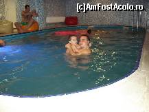 [P01] piscina hotelului care se coloreaza seara in diferite culori » foto by Sanziana
 - 
<span class="allrVoted glyphicon glyphicon-heart hidden" id="av44862"></span>
<a class="m-l-10 hidden" id="sv44862" onclick="voting_Foto_DelVot(,44862,1041)" role="button">șterge vot <span class="glyphicon glyphicon-remove"></span></a>
<a id="v944862" class=" c-red"  onclick="voting_Foto_SetVot(44862)" role="button"><span class="glyphicon glyphicon-heart-empty"></span> <b>LIKE</b> = Votează poza</a> <img class="hidden"  id="f44862W9" src="/imagini/loader.gif" border="0" /><span class="AjErrMes hidden" id="e44862ErM"></span>