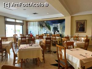 [P18] Restaurant » foto by AZE
 - 
<span class="allrVoted glyphicon glyphicon-heart hidden" id="av1307037"></span>
<a class="m-l-10 hidden" id="sv1307037" onclick="voting_Foto_DelVot(,1307037,1053)" role="button">șterge vot <span class="glyphicon glyphicon-remove"></span></a>
<a id="v91307037" class=" c-red"  onclick="voting_Foto_SetVot(1307037)" role="button"><span class="glyphicon glyphicon-heart-empty"></span> <b>LIKE</b> = Votează poza</a> <img class="hidden"  id="f1307037W9" src="/imagini/loader.gif" border="0" /><span class="AjErrMes hidden" id="e1307037ErM"></span>