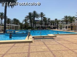 [P08] Piscina de 20x30 m plus cea de copii » foto by AZE
 - 
<span class="allrVoted glyphicon glyphicon-heart hidden" id="av1307027"></span>
<a class="m-l-10 hidden" id="sv1307027" onclick="voting_Foto_DelVot(,1307027,1053)" role="button">șterge vot <span class="glyphicon glyphicon-remove"></span></a>
<a id="v91307027" class=" c-red"  onclick="voting_Foto_SetVot(1307027)" role="button"><span class="glyphicon glyphicon-heart-empty"></span> <b>LIKE</b> = Votează poza</a> <img class="hidden"  id="f1307027W9" src="/imagini/loader.gif" border="0" /><span class="AjErrMes hidden" id="e1307027ErM"></span>