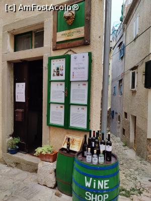 [P07] Vechea casă din Vrbnik (mic muzeu etnografic) » foto by crismis
 - 
<span class="allrVoted glyphicon glyphicon-heart hidden" id="av1336082"></span>
<a class="m-l-10 hidden" id="sv1336082" onclick="voting_Foto_DelVot(,1336082,1056)" role="button">șterge vot <span class="glyphicon glyphicon-remove"></span></a>
<a id="v91336082" class=" c-red"  onclick="voting_Foto_SetVot(1336082)" role="button"><span class="glyphicon glyphicon-heart-empty"></span> <b>LIKE</b> = Votează poza</a> <img class="hidden"  id="f1336082W9" src="/imagini/loader.gif" border="0" /><span class="AjErrMes hidden" id="e1336082ErM"></span>