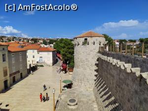 [P30] Castelul Frankopan; piața Kamplin » foto by crismis
 - 
<span class="allrVoted glyphicon glyphicon-heart hidden" id="av1337294"></span>
<a class="m-l-10 hidden" id="sv1337294" onclick="voting_Foto_DelVot(,1337294,1056)" role="button">șterge vot <span class="glyphicon glyphicon-remove"></span></a>
<a id="v91337294" class=" c-red"  onclick="voting_Foto_SetVot(1337294)" role="button"><span class="glyphicon glyphicon-heart-empty"></span> <b>LIKE</b> = Votează poza</a> <img class="hidden"  id="f1337294W9" src="/imagini/loader.gif" border="0" /><span class="AjErrMes hidden" id="e1337294ErM"></span>