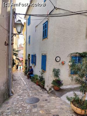 [P38] La pas prin centrul vechi Krk » foto by crismis
 - 
<span class="allrVoted glyphicon glyphicon-heart hidden" id="av1337302"></span>
<a class="m-l-10 hidden" id="sv1337302" onclick="voting_Foto_DelVot(,1337302,1056)" role="button">șterge vot <span class="glyphicon glyphicon-remove"></span></a>
<a id="v91337302" class=" c-red"  onclick="voting_Foto_SetVot(1337302)" role="button"><span class="glyphicon glyphicon-heart-empty"></span> <b>LIKE</b> = Votează poza</a> <img class="hidden"  id="f1337302W9" src="/imagini/loader.gif" border="0" /><span class="AjErrMes hidden" id="e1337302ErM"></span>