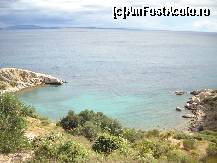 [P20] Stara Baska - marea albastra si unul din golfurile aflate in zona » foto by unumirut
 - 
<span class="allrVoted glyphicon glyphicon-heart hidden" id="av113001"></span>
<a class="m-l-10 hidden" id="sv113001" onclick="voting_Foto_DelVot(,113001,1056)" role="button">șterge vot <span class="glyphicon glyphicon-remove"></span></a>
<a id="v9113001" class=" c-red"  onclick="voting_Foto_SetVot(113001)" role="button"><span class="glyphicon glyphicon-heart-empty"></span> <b>LIKE</b> = Votează poza</a> <img class="hidden"  id="f113001W9" src="/imagini/loader.gif" border="0" /><span class="AjErrMes hidden" id="e113001ErM"></span>