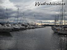[P26] Punat - portul Marina Punat » foto by unumirut
 - 
<span class="allrVoted glyphicon glyphicon-heart hidden" id="av113031"></span>
<a class="m-l-10 hidden" id="sv113031" onclick="voting_Foto_DelVot(,113031,1056)" role="button">șterge vot <span class="glyphicon glyphicon-remove"></span></a>
<a id="v9113031" class=" c-red"  onclick="voting_Foto_SetVot(113031)" role="button"><span class="glyphicon glyphicon-heart-empty"></span> <b>LIKE</b> = Votează poza</a> <img class="hidden"  id="f113031W9" src="/imagini/loader.gif" border="0" /><span class="AjErrMes hidden" id="e113031ErM"></span>