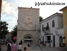 [P03] Krk - turnul si piata din vechea cetate fortificata » foto by unumirut
 - 
<span class="allrVoted glyphicon glyphicon-heart hidden" id="av112942"></span>
<a class="m-l-10 hidden" id="sv112942" onclick="voting_Foto_DelVot(,112942,1056)" role="button">șterge vot <span class="glyphicon glyphicon-remove"></span></a>
<a id="v9112942" class=" c-red"  onclick="voting_Foto_SetVot(112942)" role="button"><span class="glyphicon glyphicon-heart-empty"></span> <b>LIKE</b> = Votează poza</a> <img class="hidden"  id="f112942W9" src="/imagini/loader.gif" border="0" /><span class="AjErrMes hidden" id="e112942ErM"></span>