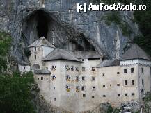 [P17] Castel Predjama » foto by m79
 - 
<span class="allrVoted glyphicon glyphicon-heart hidden" id="av4307"></span>
<a class="m-l-10 hidden" id="sv4307" onclick="voting_Foto_DelVot(,4307,1065)" role="button">șterge vot <span class="glyphicon glyphicon-remove"></span></a>
<a id="v94307" class=" c-red"  onclick="voting_Foto_SetVot(4307)" role="button"><span class="glyphicon glyphicon-heart-empty"></span> <b>LIKE</b> = Votează poza</a> <img class="hidden"  id="f4307W9" src="/imagini/loader.gif" border="0" /><span class="AjErrMes hidden" id="e4307ErM"></span>
