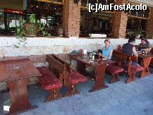 [P11] terasa 'Stejarul Batran' unde am mancat cu placere » foto by geta10
 - 
<span class="allrVoted glyphicon glyphicon-heart hidden" id="av219520"></span>
<a class="m-l-10 hidden" id="sv219520" onclick="voting_Foto_DelVot(,219520,1077)" role="button">șterge vot <span class="glyphicon glyphicon-remove"></span></a>
<a id="v9219520" class=" c-red"  onclick="voting_Foto_SetVot(219520)" role="button"><span class="glyphicon glyphicon-heart-empty"></span> <b>LIKE</b> = Votează poza</a> <img class="hidden"  id="f219520W9" src="/imagini/loader.gif" border="0" /><span class="AjErrMes hidden" id="e219520ErM"></span>