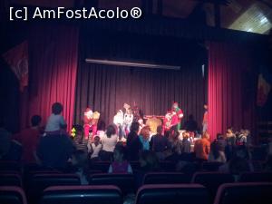 [P26] Vine Mos Craciun -la sala de spectacole 2013 » foto by jimmybitza*
 - 
<span class="allrVoted glyphicon glyphicon-heart hidden" id="av840906"></span>
<a class="m-l-10 hidden" id="sv840906" onclick="voting_Foto_DelVot(,840906,1079)" role="button">șterge vot <span class="glyphicon glyphicon-remove"></span></a>
<a id="v9840906" class=" c-red"  onclick="voting_Foto_SetVot(840906)" role="button"><span class="glyphicon glyphicon-heart-empty"></span> <b>LIKE</b> = Votează poza</a> <img class="hidden"  id="f840906W9" src="/imagini/loader.gif" border="0" /><span class="AjErrMes hidden" id="e840906ErM"></span>