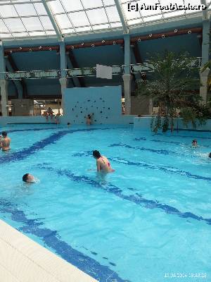 [P03] Una dintre piscine » foto by maximus1976
 - 
<span class="allrVoted glyphicon glyphicon-heart hidden" id="av582887"></span>
<a class="m-l-10 hidden" id="sv582887" onclick="voting_Foto_DelVot(,582887,1086)" role="button">șterge vot <span class="glyphicon glyphicon-remove"></span></a>
<a id="v9582887" class=" c-red"  onclick="voting_Foto_SetVot(582887)" role="button"><span class="glyphicon glyphicon-heart-empty"></span> <b>LIKE</b> = Votează poza</a> <img class="hidden"  id="f582887W9" src="/imagini/loader.gif" border="0" /><span class="AjErrMes hidden" id="e582887ErM"></span>