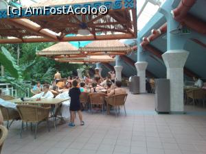 [P04] zona de luat masa, a fost tot timpul plina » foto by Maya_C
 - 
<span class="allrVoted glyphicon glyphicon-heart hidden" id="av812415"></span>
<a class="m-l-10 hidden" id="sv812415" onclick="voting_Foto_DelVot(,812415,1086)" role="button">șterge vot <span class="glyphicon glyphicon-remove"></span></a>
<a id="v9812415" class=" c-red"  onclick="voting_Foto_SetVot(812415)" role="button"><span class="glyphicon glyphicon-heart-empty"></span> <b>LIKE</b> = Votează poza</a> <img class="hidden"  id="f812415W9" src="/imagini/loader.gif" border="0" /><span class="AjErrMes hidden" id="e812415ErM"></span>