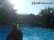 [P01] piscina si se vede hotelul in spate » foto by kiki_n2010
 - 
<span class="allrVoted glyphicon glyphicon-heart hidden" id="av248483"></span>
<a class="m-l-10 hidden" id="sv248483" onclick="voting_Foto_DelVot(,248483,1091)" role="button">șterge vot <span class="glyphicon glyphicon-remove"></span></a>
<a id="v9248483" class=" c-red"  onclick="voting_Foto_SetVot(248483)" role="button"><span class="glyphicon glyphicon-heart-empty"></span> <b>LIKE</b> = Votează poza</a> <img class="hidden"  id="f248483W9" src="/imagini/loader.gif" border="0" /><span class="AjErrMes hidden" id="e248483ErM"></span>
