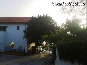 [P02] coborarea spre piscina » foto by Pierre
 - 
<span class="allrVoted glyphicon glyphicon-heart hidden" id="av437062"></span>
<a class="m-l-10 hidden" id="sv437062" onclick="voting_Foto_DelVot(,437062,1094)" role="button">șterge vot <span class="glyphicon glyphicon-remove"></span></a>
<a id="v9437062" class=" c-red"  onclick="voting_Foto_SetVot(437062)" role="button"><span class="glyphicon glyphicon-heart-empty"></span> <b>LIKE</b> = Votează poza</a> <img class="hidden"  id="f437062W9" src="/imagini/loader.gif" border="0" /><span class="AjErrMes hidden" id="e437062ErM"></span>