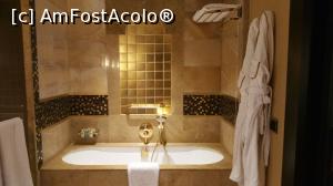 [P19] Mardan Palace - cada de baie » foto by nicole33
 - 
<span class="allrVoted glyphicon glyphicon-heart hidden" id="av1136838"></span>
<a class="m-l-10 hidden" id="sv1136838" onclick="voting_Foto_DelVot(,1136838,1096)" role="button">șterge vot <span class="glyphicon glyphicon-remove"></span></a>
<a id="v91136838" class=" c-red"  onclick="voting_Foto_SetVot(1136838)" role="button"><span class="glyphicon glyphicon-heart-empty"></span> <b>LIKE</b> = Votează poza</a> <img class="hidden"  id="f1136838W9" src="/imagini/loader.gif" border="0" /><span class="AjErrMes hidden" id="e1136838ErM"></span>