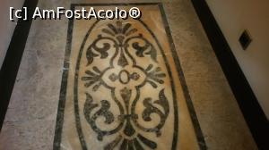 [P69] Mardan Palace - mozaic în holul camerei mele » foto by nicole33
 - 
<span class="allrVoted glyphicon glyphicon-heart hidden" id="av1137324"></span>
<a class="m-l-10 hidden" id="sv1137324" onclick="voting_Foto_DelVot(,1137324,1096)" role="button">șterge vot <span class="glyphicon glyphicon-remove"></span></a>
<a id="v91137324" class=" c-red"  onclick="voting_Foto_SetVot(1137324)" role="button"><span class="glyphicon glyphicon-heart-empty"></span> <b>LIKE</b> = Votează poza</a> <img class="hidden"  id="f1137324W9" src="/imagini/loader.gif" border="0" /><span class="AjErrMes hidden" id="e1137324ErM"></span>