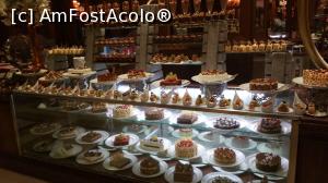 [P77] Mardan Palace - multe torturi » foto by nicole33
 - 
<span class="allrVoted glyphicon glyphicon-heart hidden" id="av1137332"></span>
<a class="m-l-10 hidden" id="sv1137332" onclick="voting_Foto_DelVot(,1137332,1096)" role="button">șterge vot <span class="glyphicon glyphicon-remove"></span></a>
<a id="v91137332" class=" c-red"  onclick="voting_Foto_SetVot(1137332)" role="button"><span class="glyphicon glyphicon-heart-empty"></span> <b>LIKE</b> = Votează poza</a> <img class="hidden"  id="f1137332W9" src="/imagini/loader.gif" border="0" /><span class="AjErrMes hidden" id="e1137332ErM"></span>