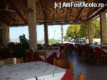 [P07] Un restaurant grecesc cu vedere la mare (erau doar doua in apropierea plajei, in rest pustiu). Aici mincam inghetata, destul de buna. » foto by diacrys*
 - 
<span class="allrVoted glyphicon glyphicon-heart hidden" id="av3201"></span>
<a class="m-l-10 hidden" id="sv3201" onclick="voting_Foto_DelVot(,3201,1097)" role="button">șterge vot <span class="glyphicon glyphicon-remove"></span></a>
<a id="v93201" class=" c-red"  onclick="voting_Foto_SetVot(3201)" role="button"><span class="glyphicon glyphicon-heart-empty"></span> <b>LIKE</b> = Votează poza</a> <img class="hidden"  id="f3201W9" src="/imagini/loader.gif" border="0" /><span class="AjErrMes hidden" id="e3201ErM"></span>