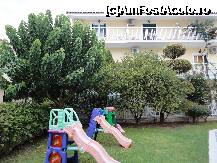 [P39] Un locsor de joaca pt. copii,langa piscina. » foto by maryka
 - 
<span class="allrVoted glyphicon glyphicon-heart hidden" id="av230123"></span>
<a class="m-l-10 hidden" id="sv230123" onclick="voting_Foto_DelVot(,230123,1097)" role="button">șterge vot <span class="glyphicon glyphicon-remove"></span></a>
<a id="v9230123" class=" c-red"  onclick="voting_Foto_SetVot(230123)" role="button"><span class="glyphicon glyphicon-heart-empty"></span> <b>LIKE</b> = Votează poza</a> <img class="hidden"  id="f230123W9" src="/imagini/loader.gif" border="0" /><span class="AjErrMes hidden" id="e230123ErM"></span>