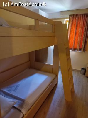 [P11] Camera cu paturi etajate. La capatul paturilor era si dulap » foto by gianimary
 - 
<span class="allrVoted glyphicon glyphicon-heart hidden" id="av1367837"></span>
<a class="m-l-10 hidden" id="sv1367837" onclick="voting_Foto_DelVot(,1367837,1101)" role="button">șterge vot <span class="glyphicon glyphicon-remove"></span></a>
<a id="v91367837" class=" c-red"  onclick="voting_Foto_SetVot(1367837)" role="button"><span class="glyphicon glyphicon-heart-empty"></span> <b>LIKE</b> = Votează poza</a> <img class="hidden"  id="f1367837W9" src="/imagini/loader.gif" border="0" /><span class="AjErrMes hidden" id="e1367837ErM"></span>