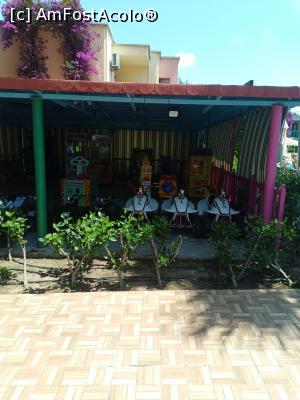 [P15] Loc cu jocuri electronice » foto by gianimary
 - 
<span class="allrVoted glyphicon glyphicon-heart hidden" id="av1367841"></span>
<a class="m-l-10 hidden" id="sv1367841" onclick="voting_Foto_DelVot(,1367841,1101)" role="button">șterge vot <span class="glyphicon glyphicon-remove"></span></a>
<a id="v91367841" class=" c-red"  onclick="voting_Foto_SetVot(1367841)" role="button"><span class="glyphicon glyphicon-heart-empty"></span> <b>LIKE</b> = Votează poza</a> <img class="hidden"  id="f1367841W9" src="/imagini/loader.gif" border="0" /><span class="AjErrMes hidden" id="e1367841ErM"></span>