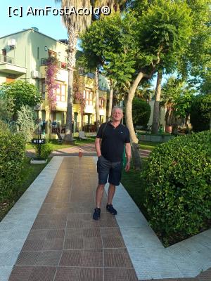 [P18] Prin gradina resortului » foto by gianimary
 - 
<span class="allrVoted glyphicon glyphicon-heart hidden" id="av1367844"></span>
<a class="m-l-10 hidden" id="sv1367844" onclick="voting_Foto_DelVot(,1367844,1101)" role="button">șterge vot <span class="glyphicon glyphicon-remove"></span></a>
<a id="v91367844" class=" c-red"  onclick="voting_Foto_SetVot(1367844)" role="button"><span class="glyphicon glyphicon-heart-empty"></span> <b>LIKE</b> = Votează poza</a> <img class="hidden"  id="f1367844W9" src="/imagini/loader.gif" border="0" /><span class="AjErrMes hidden" id="e1367844ErM"></span>