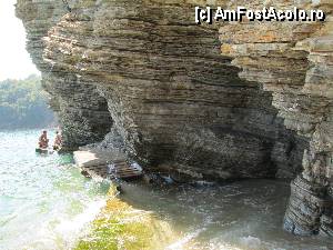 [P21] Plaja Mogren Budva » foto by felix
 - 
<span class="allrVoted glyphicon glyphicon-heart hidden" id="av358915"></span>
<a class="m-l-10 hidden" id="sv358915" onclick="voting_Foto_DelVot(,358915,1103)" role="button">șterge vot <span class="glyphicon glyphicon-remove"></span></a>
<a id="v9358915" class=" c-red"  onclick="voting_Foto_SetVot(358915)" role="button"><span class="glyphicon glyphicon-heart-empty"></span> <b>LIKE</b> = Votează poza</a> <img class="hidden"  id="f358915W9" src="/imagini/loader.gif" border="0" /><span class="AjErrMes hidden" id="e358915ErM"></span>
