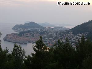 [P20] Dubrovnikul vazut de sus, de pe sosea » foto by dan16
 - 
<span class="allrVoted glyphicon glyphicon-heart hidden" id="av344267"></span>
<a class="m-l-10 hidden" id="sv344267" onclick="voting_Foto_DelVot(,344267,1103)" role="button">șterge vot <span class="glyphicon glyphicon-remove"></span></a>
<a id="v9344267" class=" c-red"  onclick="voting_Foto_SetVot(344267)" role="button"><span class="glyphicon glyphicon-heart-empty"></span> <b>LIKE</b> = Votează poza</a> <img class="hidden"  id="f344267W9" src="/imagini/loader.gif" border="0" /><span class="AjErrMes hidden" id="e344267ErM"></span>