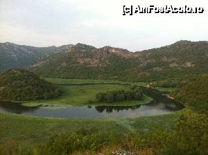 [P03] Acelasi Skadar lake - era atat de frumos peisajul ca nu ne-am putut abtine si am facut mai multe opriri pentru poze » foto by mh_iulia
 - 
<span class="allrVoted glyphicon glyphicon-heart hidden" id="av460911"></span>
<a class="m-l-10 hidden" id="sv460911" onclick="voting_Foto_DelVot(,460911,1103)" role="button">șterge vot <span class="glyphicon glyphicon-remove"></span></a>
<a id="v9460911" class=" c-red"  onclick="voting_Foto_SetVot(460911)" role="button"><span class="glyphicon glyphicon-heart-empty"></span> <b>LIKE</b> = Votează poza</a> <img class="hidden"  id="f460911W9" src="/imagini/loader.gif" border="0" /><span class="AjErrMes hidden" id="e460911ErM"></span>
