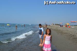 [P03] Ulcinj - Velika plaza » foto by sigcristina
 - 
<span class="allrVoted glyphicon glyphicon-heart hidden" id="av360985"></span>
<a class="m-l-10 hidden" id="sv360985" onclick="voting_Foto_DelVot(,360985,1103)" role="button">șterge vot <span class="glyphicon glyphicon-remove"></span></a>
<a id="v9360985" class=" c-red"  onclick="voting_Foto_SetVot(360985)" role="button"><span class="glyphicon glyphicon-heart-empty"></span> <b>LIKE</b> = Votează poza</a> <img class="hidden"  id="f360985W9" src="/imagini/loader.gif" border="0" /><span class="AjErrMes hidden" id="e360985ErM"></span>