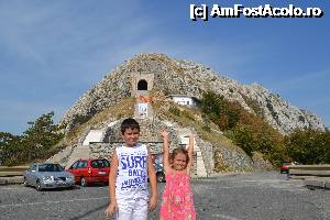 [P08] Scarile si tunelul spre mausoelul Lovcen » foto by sigcristina
 - 
<span class="allrVoted glyphicon glyphicon-heart hidden" id="av360990"></span>
<a class="m-l-10 hidden" id="sv360990" onclick="voting_Foto_DelVot(,360990,1103)" role="button">șterge vot <span class="glyphicon glyphicon-remove"></span></a>
<a id="v9360990" class=" c-red"  onclick="voting_Foto_SetVot(360990)" role="button"><span class="glyphicon glyphicon-heart-empty"></span> <b>LIKE</b> = Votează poza</a> <img class="hidden"  id="f360990W9" src="/imagini/loader.gif" border="0" /><span class="AjErrMes hidden" id="e360990ErM"></span>