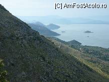 [P65] in stg, in treimea superioara se vede drumul taiat in stanca » foto by letalica*
 - 
<span class="allrVoted glyphicon glyphicon-heart hidden" id="av13569"></span>
<a class="m-l-10 hidden" id="sv13569" onclick="voting_Foto_DelVot(,13569,1103)" role="button">șterge vot <span class="glyphicon glyphicon-remove"></span></a>
<a id="v913569" class=" c-red"  onclick="voting_Foto_SetVot(13569)" role="button"><span class="glyphicon glyphicon-heart-empty"></span> <b>LIKE</b> = Votează poza</a> <img class="hidden"  id="f13569W9" src="/imagini/loader.gif" border="0" /><span class="AjErrMes hidden" id="e13569ErM"></span>